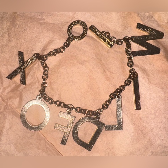 Wildfox Letter Charm Bracelet Gold & White Enamel - Picture 5 of 5